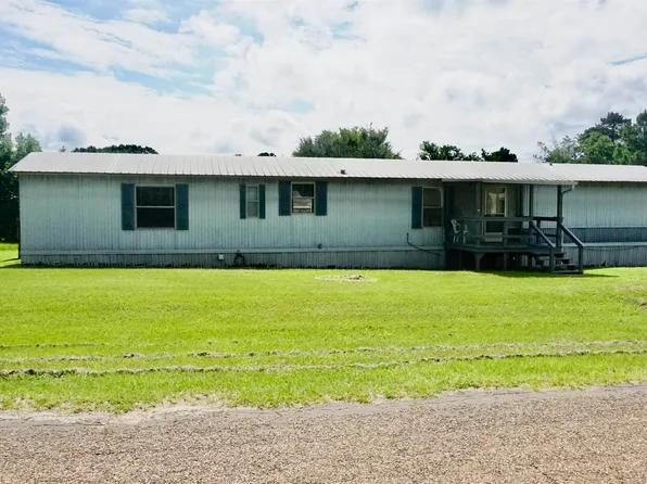 5227 Skyline Dr, Chandler, TX 75758