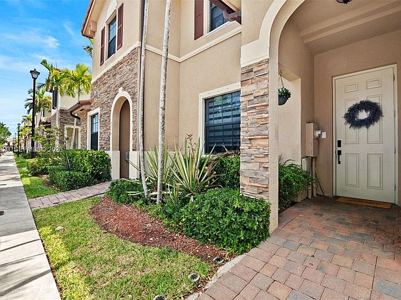 3rd image of 9362 W 33rd Ln