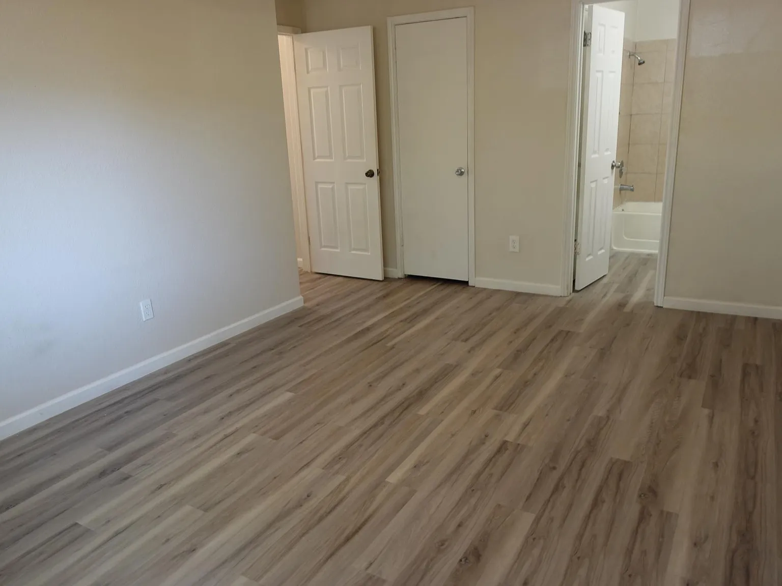 3 bed, 1238 sqft, $1,850 — Photo 2