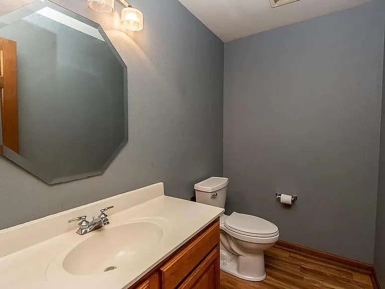 N48W16103 Lone Oak Ln — Photo 25