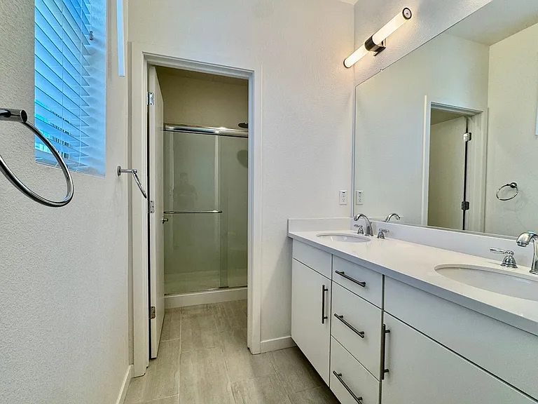 196 Log Pond Ln — Photo 12