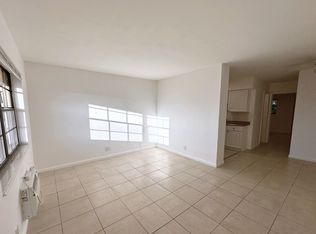2918 Jackson Street - 14, Hollywood, FL 33020