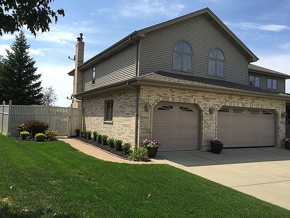 4th image of 18252 Imperial Ln