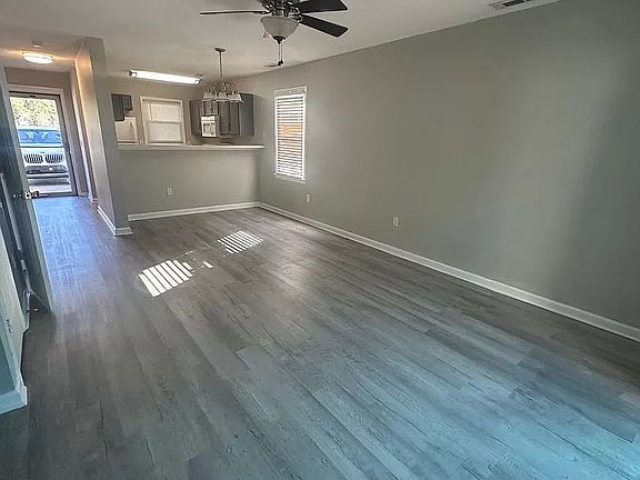 5th image of 102 Lullwater Dr