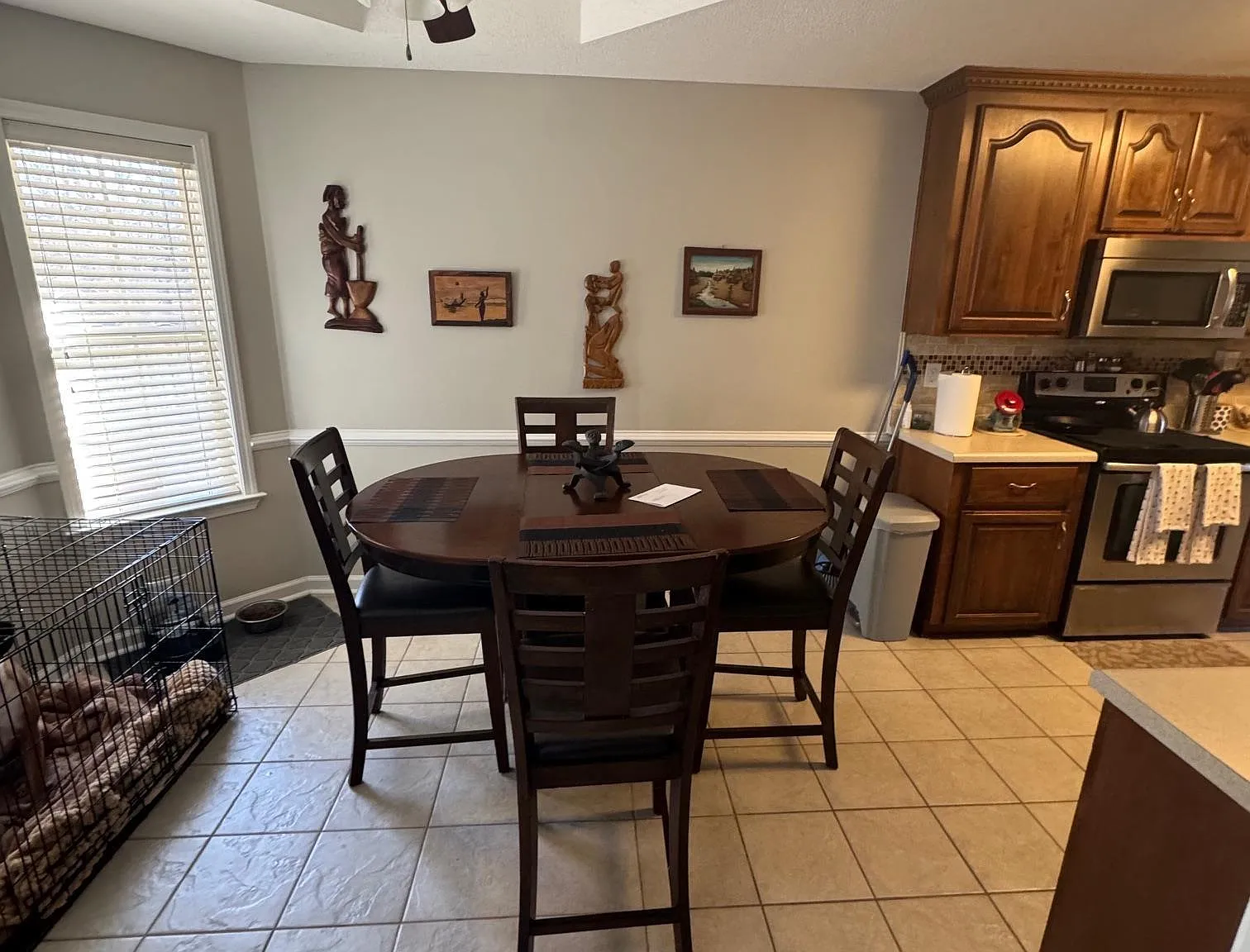 3 bed, 2.0 bath, 1484 sqft, $1,850 — Photo 3