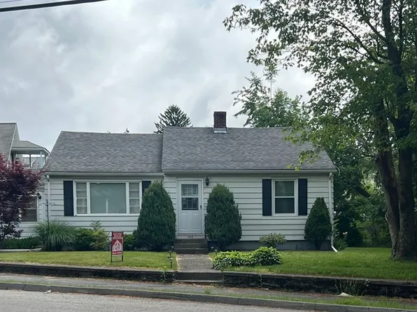 145 College St, Worcester, MA 01610