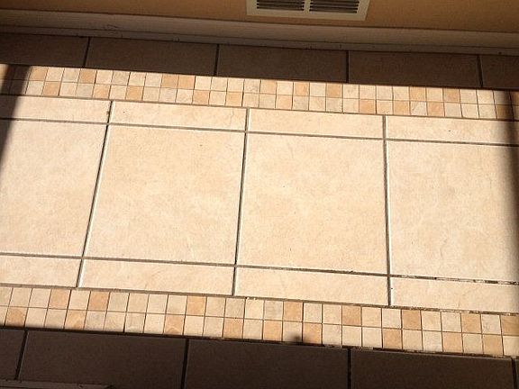 5th image of 13 Lucas Ln