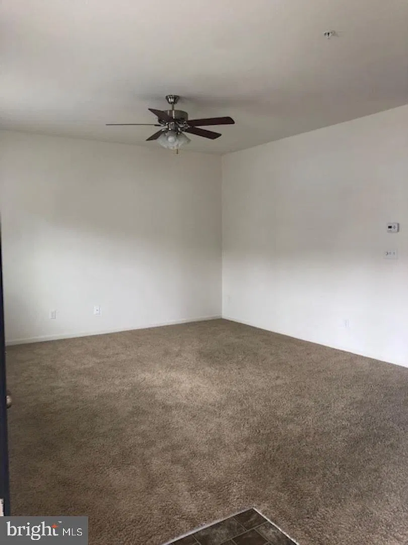 1 bed, 1.0 bath, 960 sqft, $1,550 — Photo 4