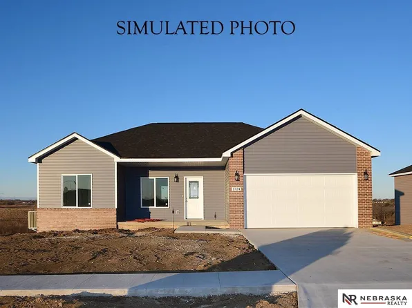 1802 Morgan Dr, Nebraska City, NE 68410