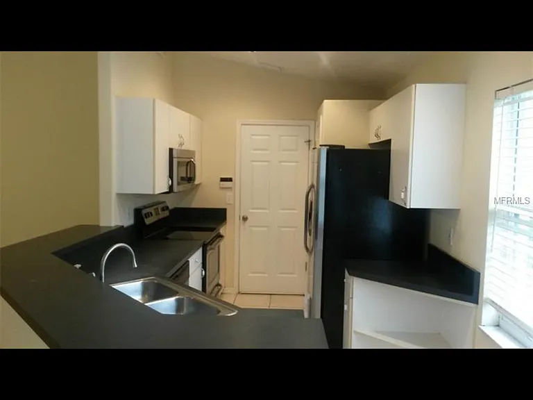 5822 28th St E — Photo 2