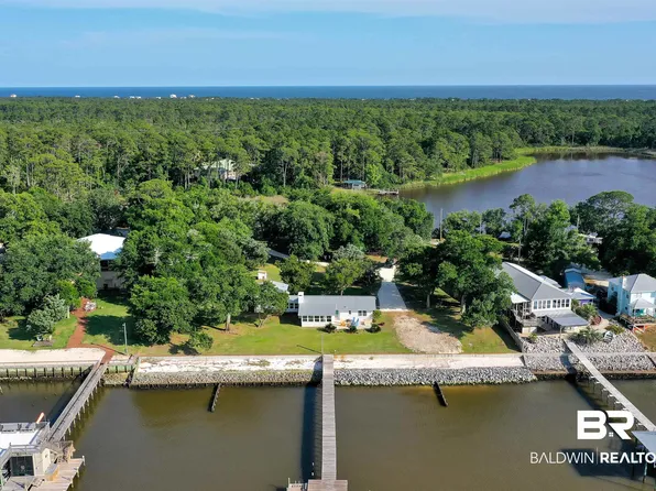 10289 Pleasure Point Rd, Gulf Shores, AL 36542