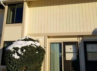 18 Hammond Plz, Beacon, NY 12508