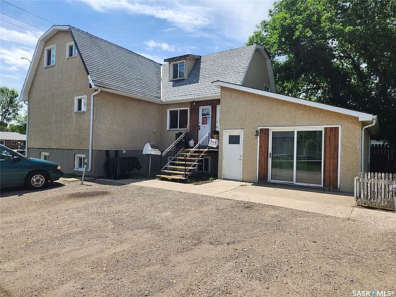 2nd image of 901 King Street