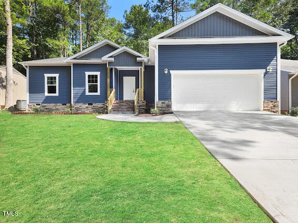 3080 Bourbon St #3080, Sanford, NC 27332
