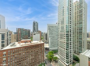 111 E Chestnut St APT 27E, Chicago, IL 60611
