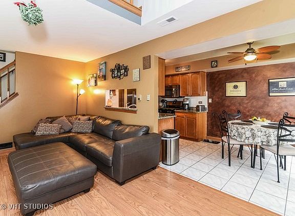 3rd image of 17042 Circle Dr W