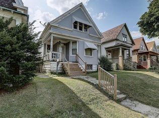 2151 S 6th St, Milwaukee, WI 53215