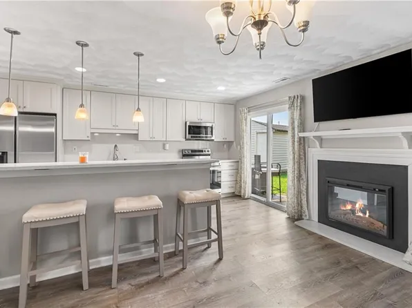 300 Harrier St, Virginia Beach, VA 23462