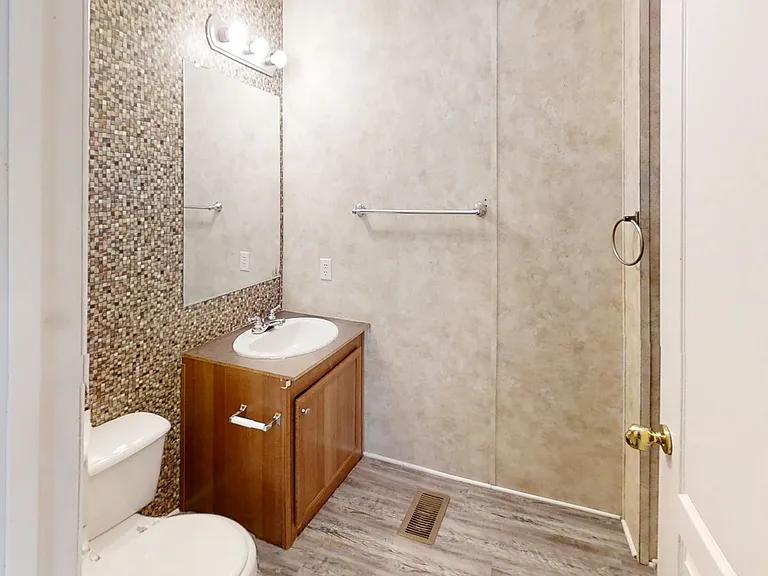 3721 Cesar Chavez Dr — Photo 2