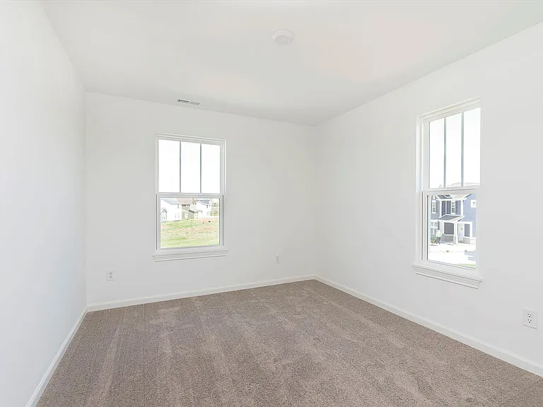 15905 Tharp Woods Dr — Photo 24