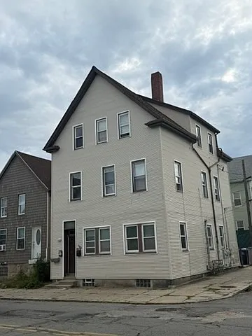 289 Dartmouth St #1