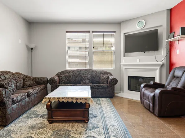 4520 Via Presidio, Camarillo, CA 93012