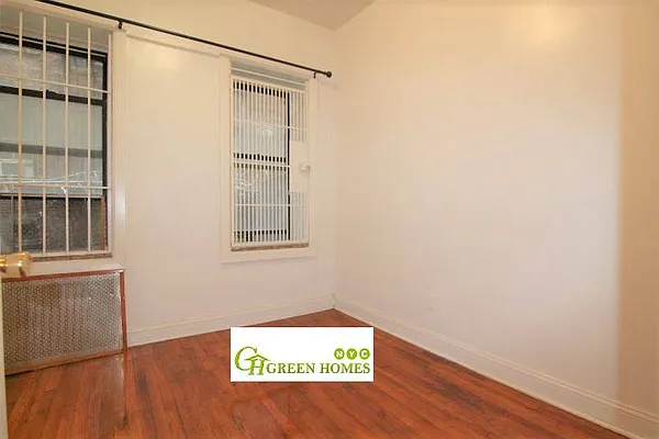 Rented by Green Home NY Realty LLC | media 3