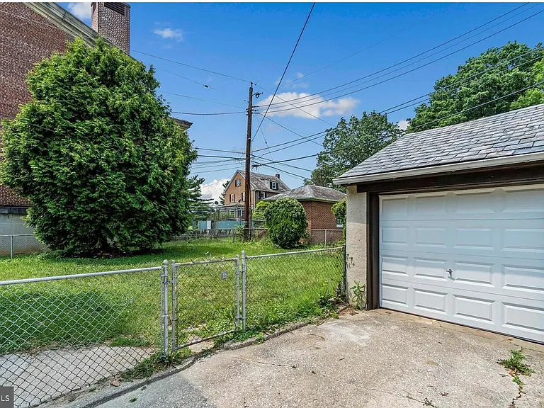 3400 Dennlyn Rd — Photo 31