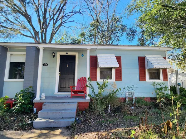 1828 Wheeler Dr, Natchez, MS 39120