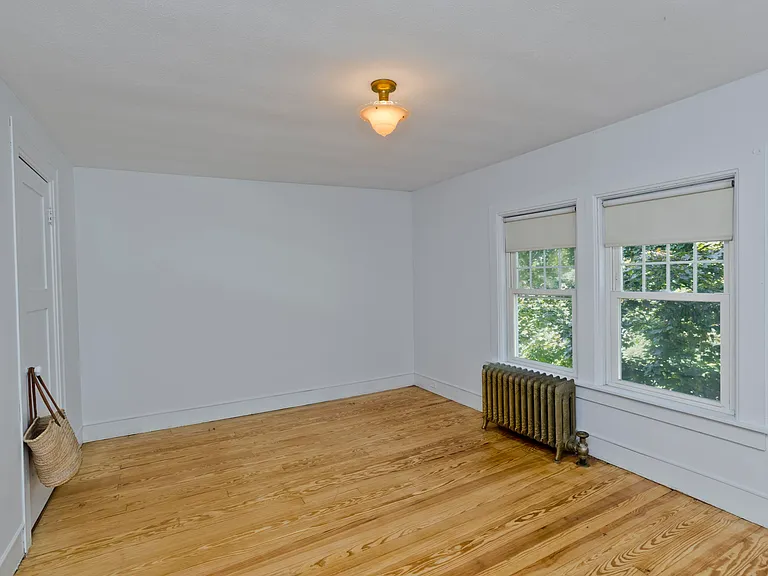 615 Newton St #2 — Photo 11