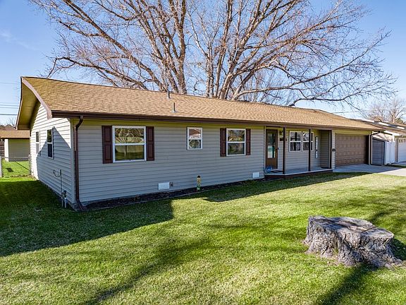 3rd image of 2520 Cedarberry Lane