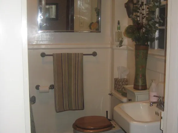10911 Falls Rd #1, Lutherville Timonium, MD 21093
