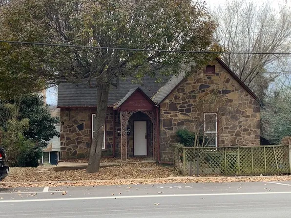 199 W Lafayette St #1-2, Fayetteville, AR 72701