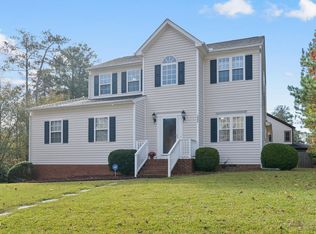 1055 Vauxhall Dr, Apex, NC 27502