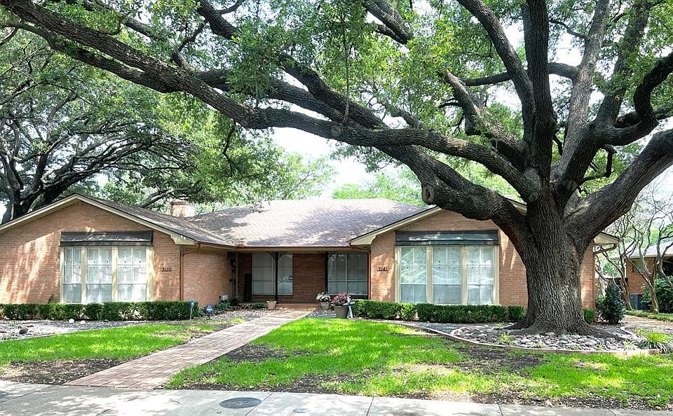 1st image of 9139 Villa Park Cir