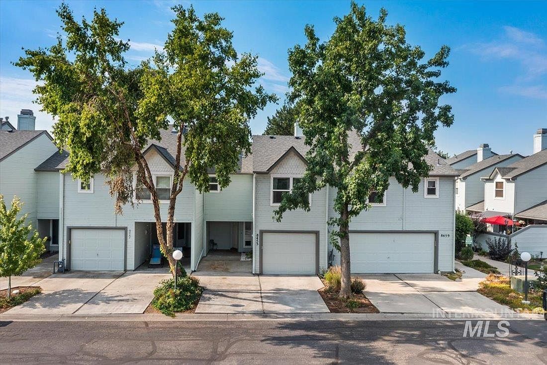 8453 W Cascade Ln, Boise, ID 83704 | MLS #98955529 | Zillow