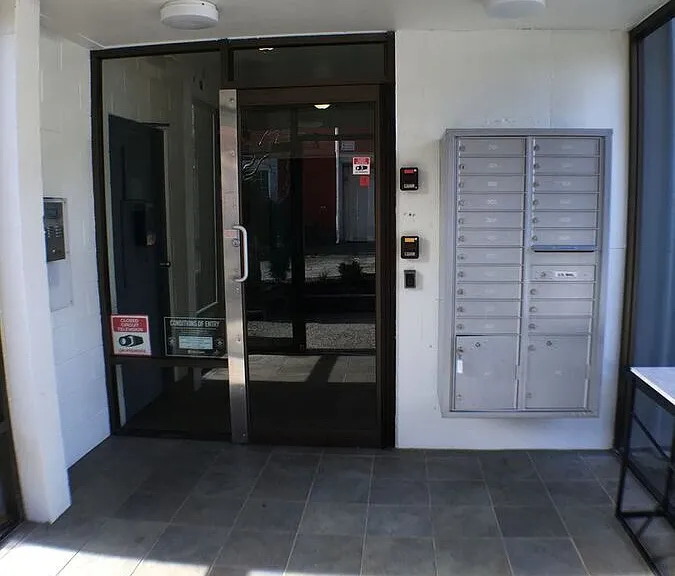 5200 University Way NE #402 — Photo 27