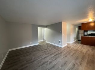 Glendoveer Village, Portland, OR 97233