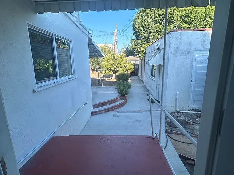 922 S Patton Ave — Photo 24