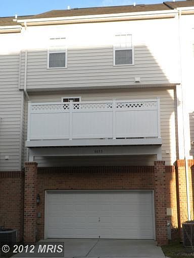 Deck/Garage