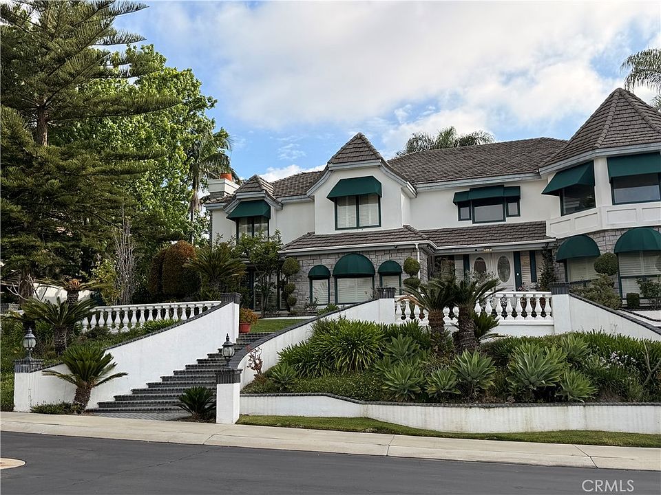 1st image of 2759 N Chauncey Ln