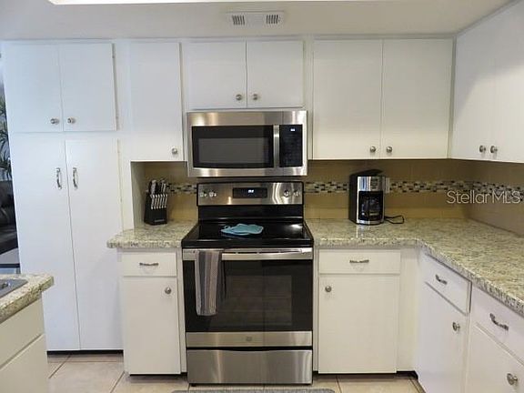 3rd image of 7207 15th Avenue Dr W