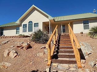 25 Kneeling Nun Dr, Hanover, NM 88041