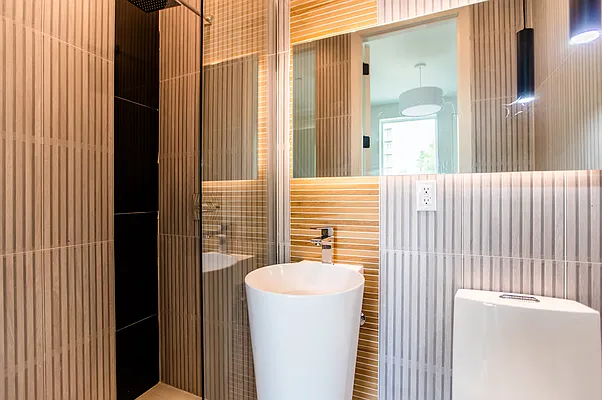 Rented by Jankos Group LLC | media 31