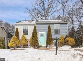 7707 Lake Cir, Pasadena, MD 21122