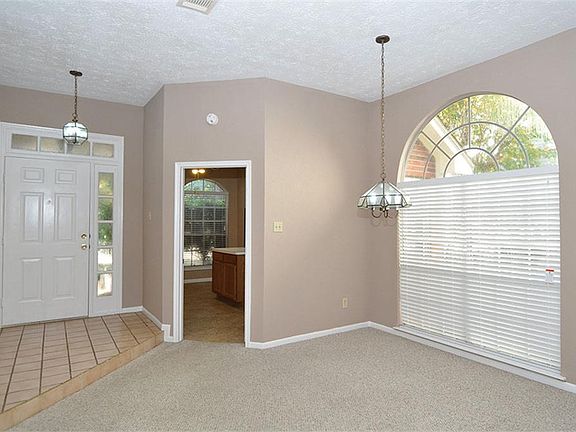 4th image of 4918 Rock Springs Dr