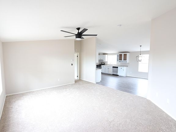 3rd image of 13452 N Warfield Cir