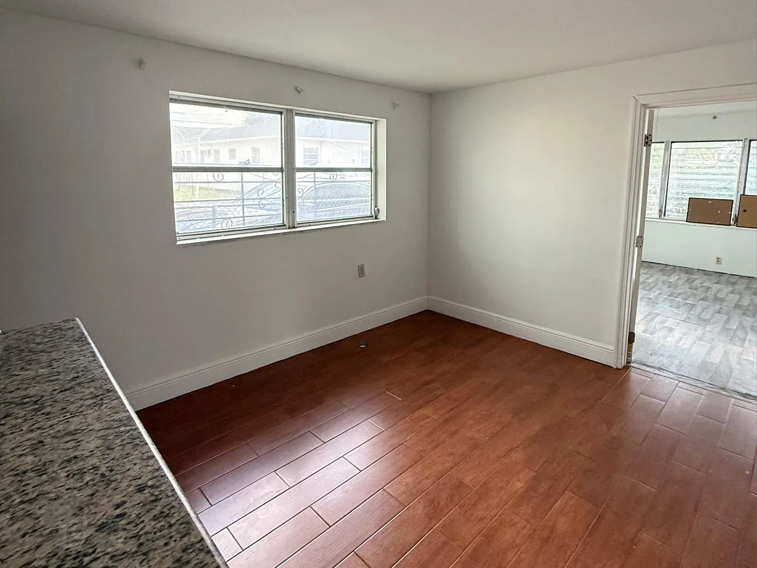 2 bed, 1.0 bath, 535 sqft, $1,900 — Photo 4