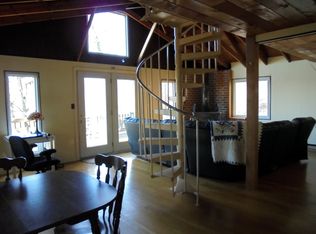 32 Shuttle Ln, Hedgesville, WV 25427