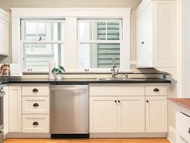 118 NW King Ave #21 — Photo 12